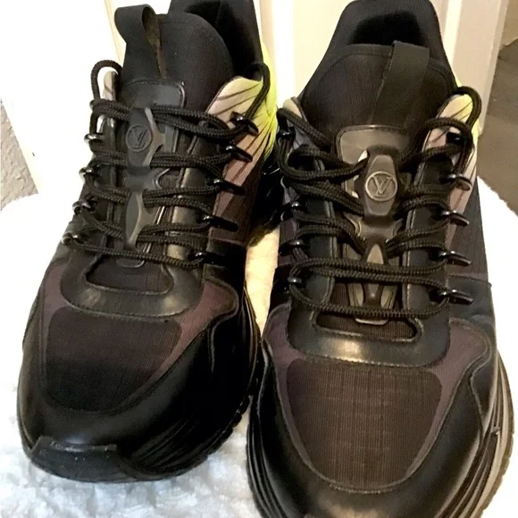 Louis Vuitton Shoes - Picture 8 of 12